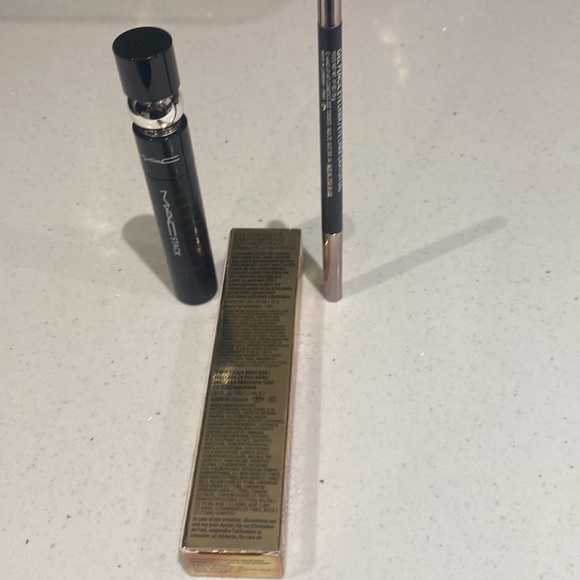 Full size MAC Stack Mascara and Eyeliner Duo - Picture 4 of 5